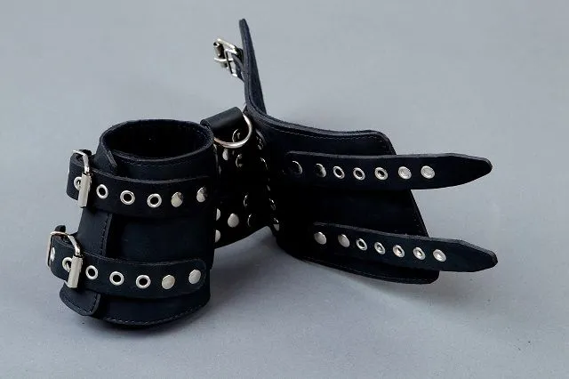 манжеты подиум фиксирующие, черные в СПб