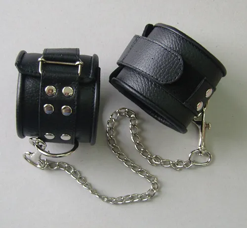 оковы кожаные черные на липучках, соединенные цепочкой длиной 35см 3073-1 в СПб