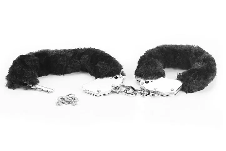 наручники декоративные lovetoy fetish pleasure fluffy handcuffs, черные в СПб