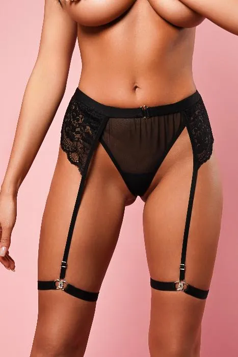 Эротическое женские трусики с поясом и гартерами в СПб