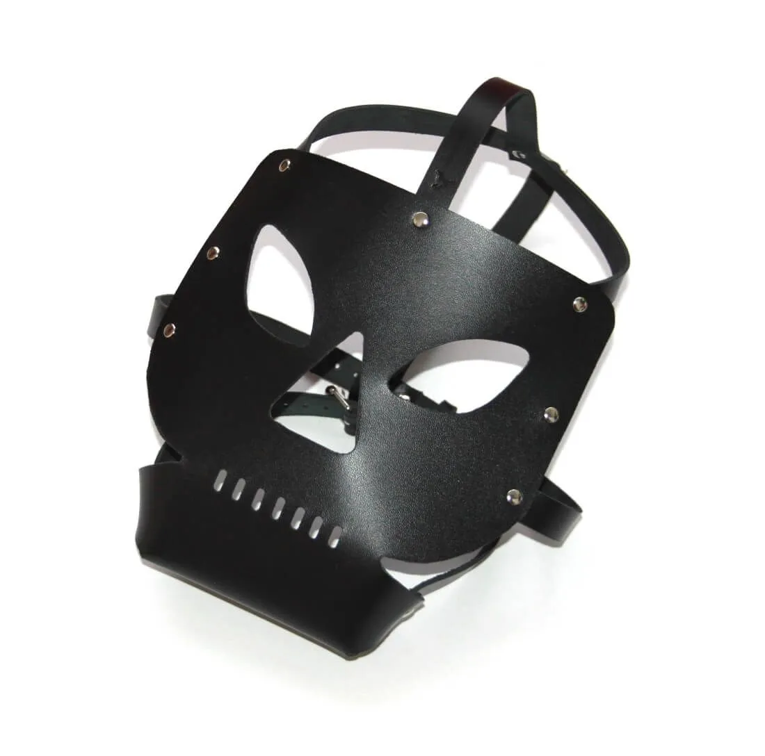 Маска кожаная PinkRabbit Череп, черная