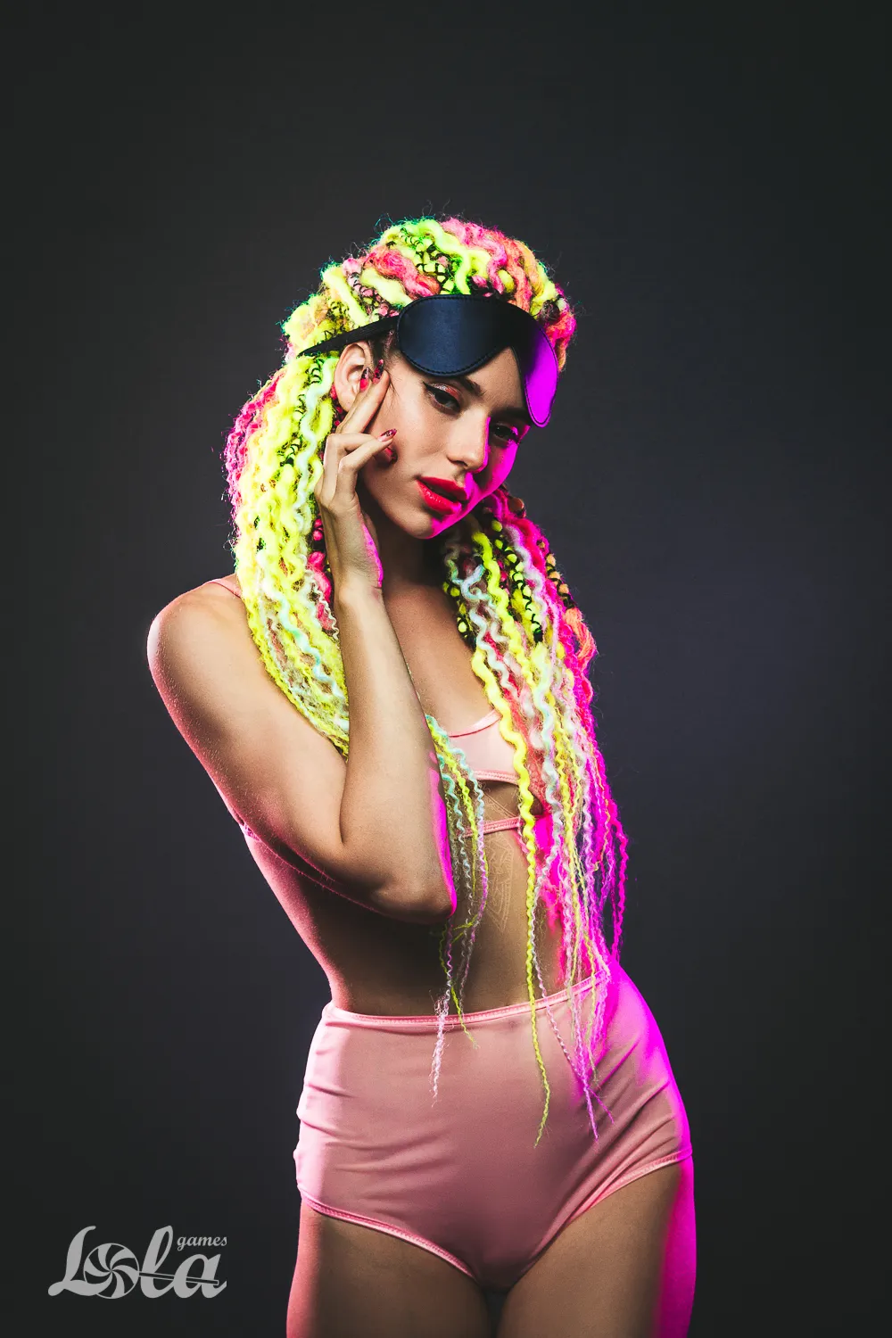 маска party hard shy black 1141-03lola в СПб