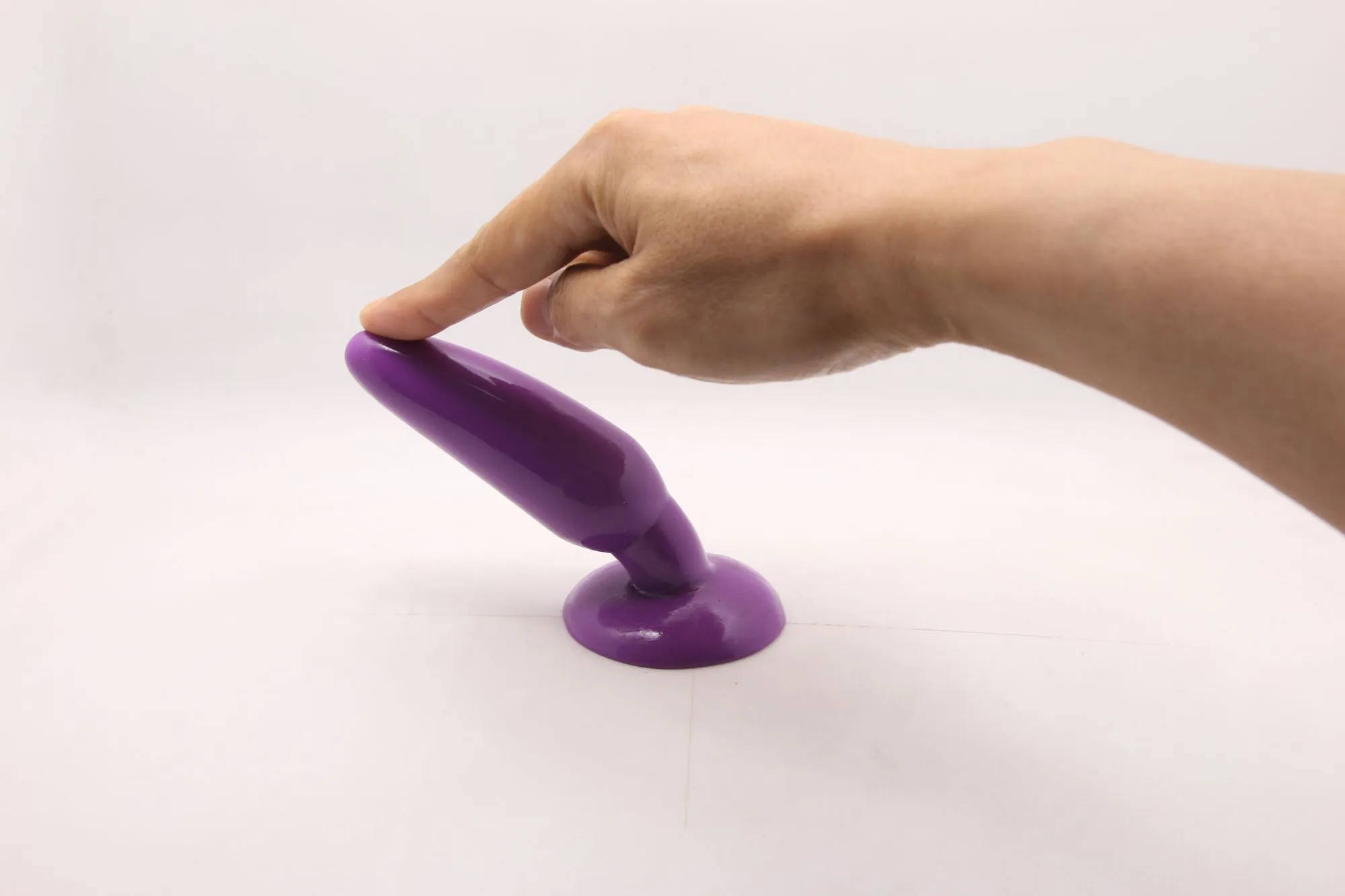 анальная пробка с присоской 3,7 см purple bi-017001r в СПб