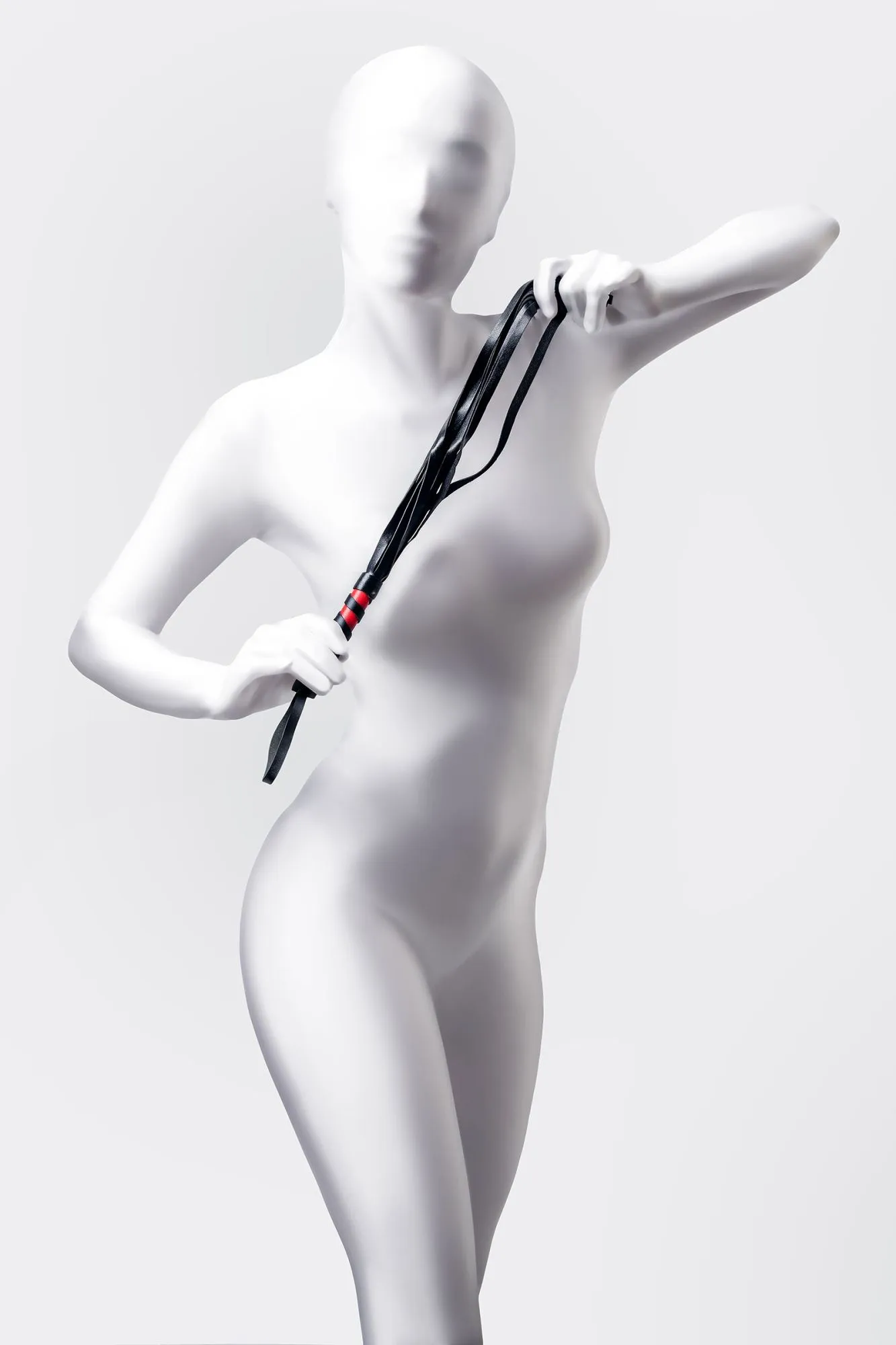 флоггер anonymo #0004, pu кожа, черный, 45 см в СПб