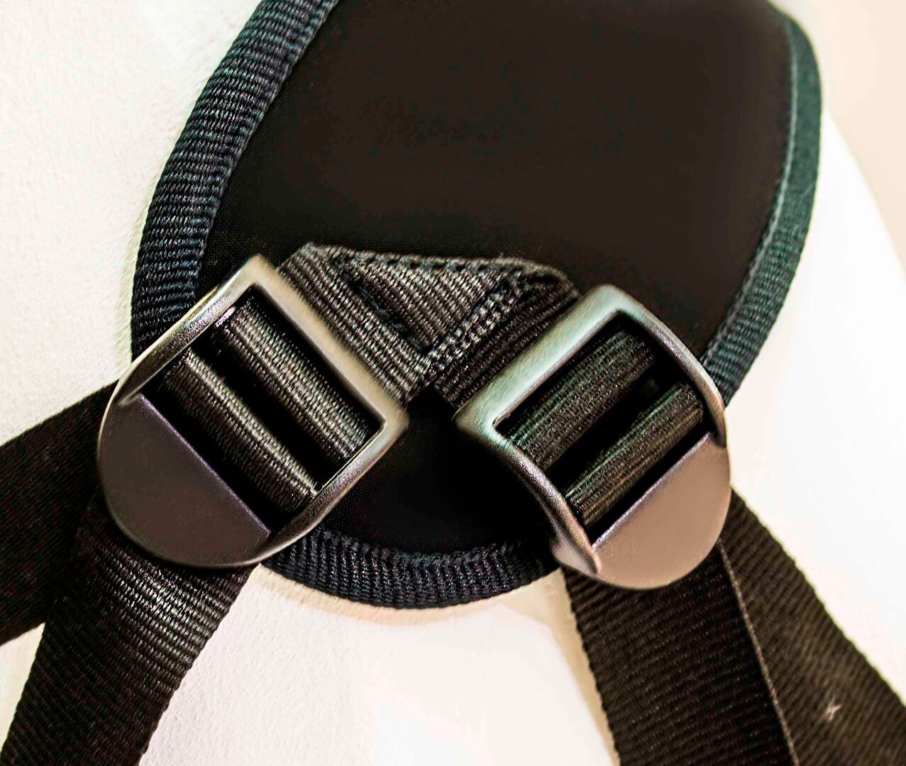 трусики для страпона lovetoy harness uni strap, черные в СПб