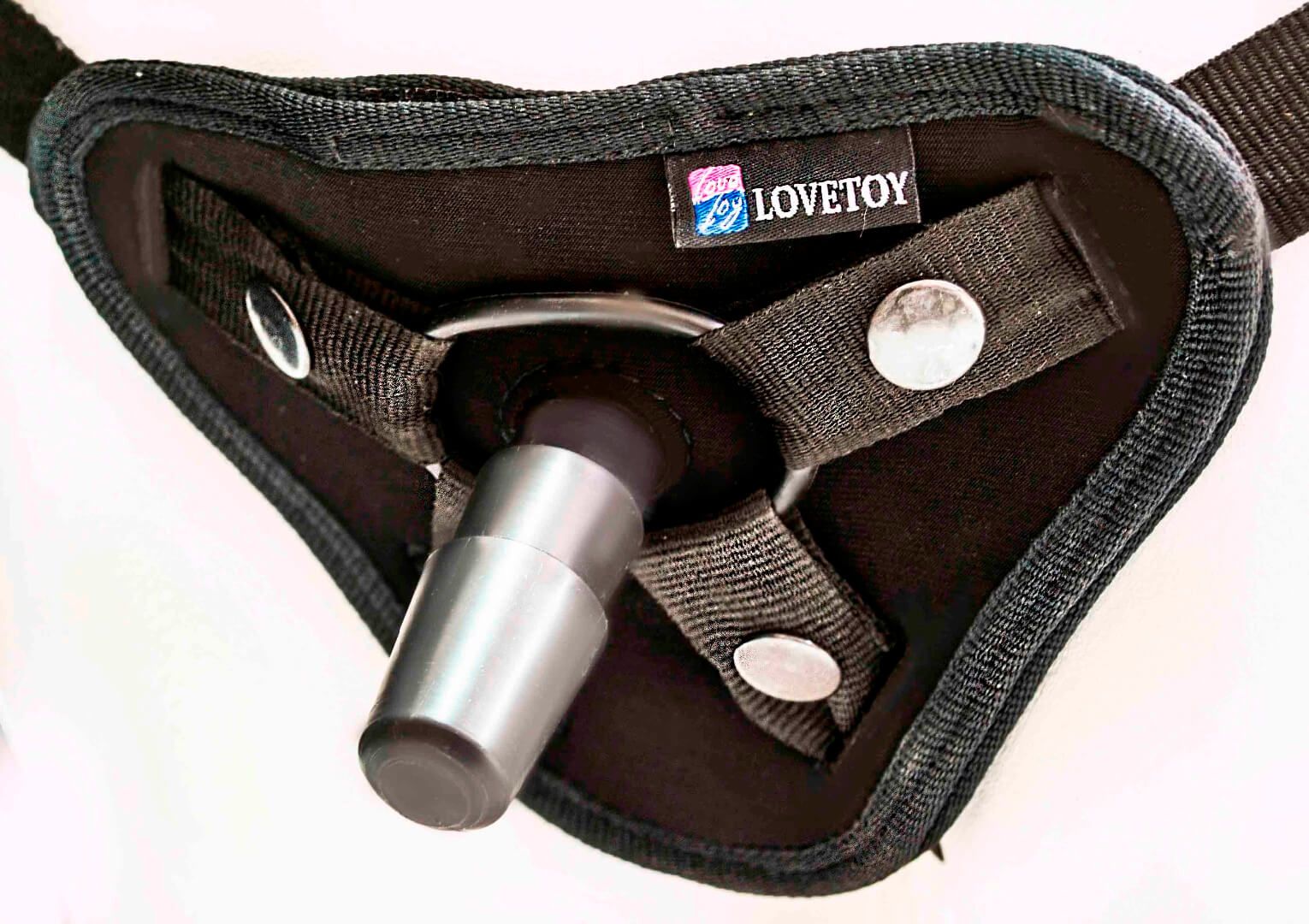 трусики для страпона lovetoy harness uni strap, черные в СПб