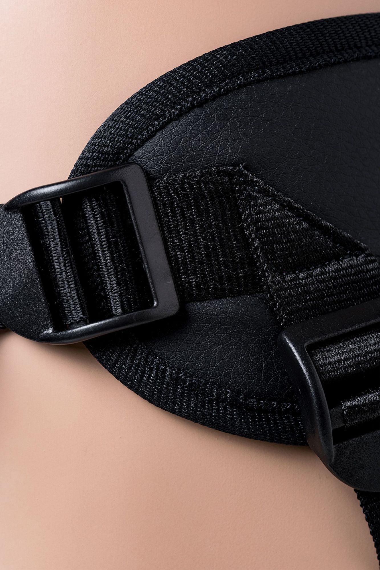 страпон lovetoy с поясом harness, с 2 насадками, реалистичный, neoskin, телесный в СПб