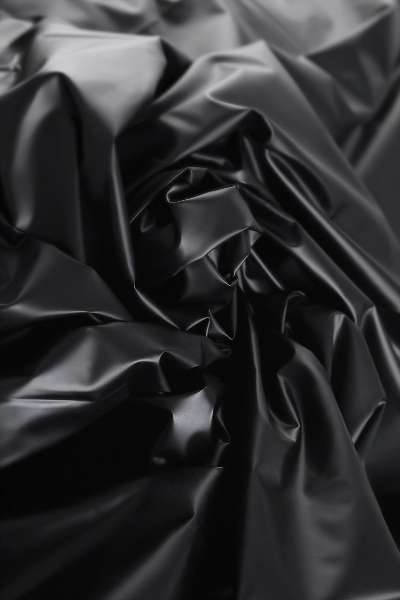 простыня для секса black&red by toyfa, пвх, черная в СПб